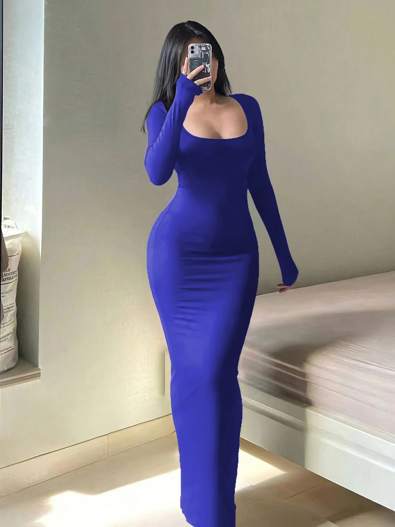 AVA – LONG SLEEVE BODYCON DRESS & MINIMALIST STYLE